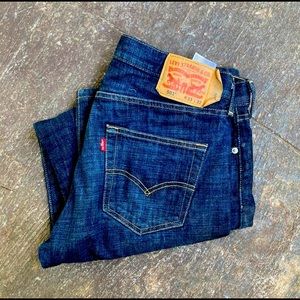 Men’s new style 501 Levi’s dark denim 33x32